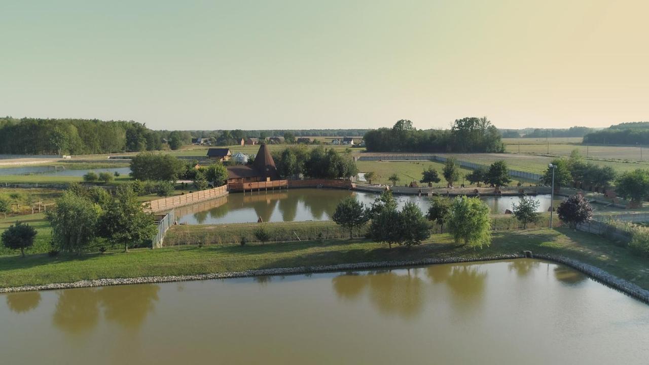 Tatarska Zagroda - Agroturystyka Dolina Baryczy Noclegi - Domek Jelonek Krosnice Eksteriør billede