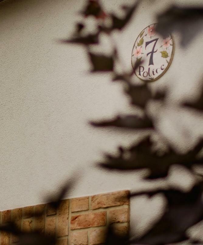 Tatarska Zagroda - Agroturystyka Dolina Baryczy Noclegi - Domek Jelonek Krosnice Eksteriør billede